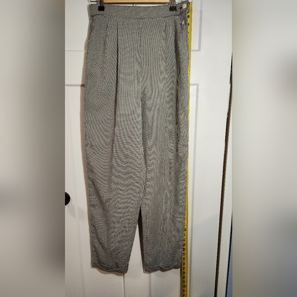 J.R.T. pleated front slacks - Picture 1 of 7